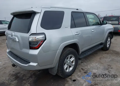 2015 Toyota 4Runner Sr5 z USA, uszkodzony, nr VIN JTEBU5JR1F5239801